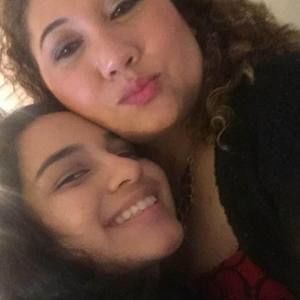 Meet your Posher, Roxana